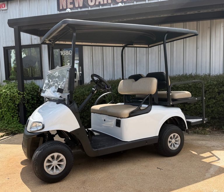 2022 EZGO RXV